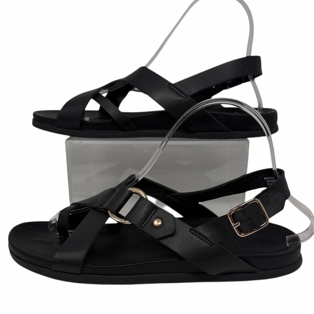 Old Navy Black Women's Sandals with  Gold Buckle Size 8